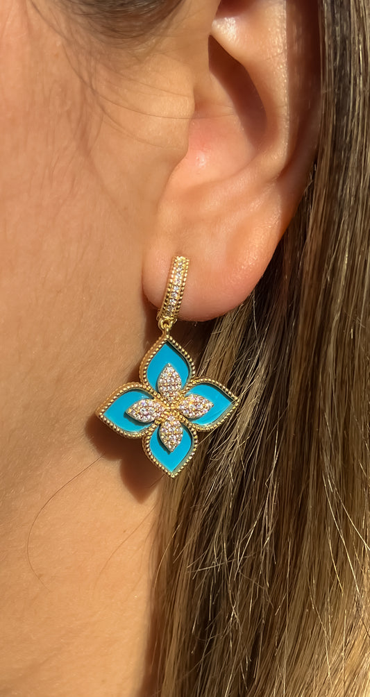 Dangle earring with clover flower sterling silver